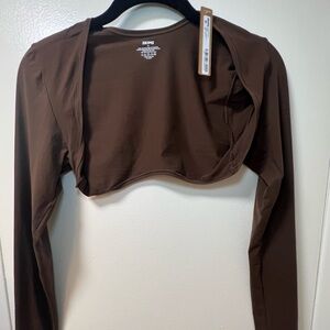 SKIMS FITS EVERYBODY SHRUG | COCOA